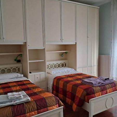 Roses House Διαμέρισμα Porto San Giorgio Εξωτερικό φωτογραφία
